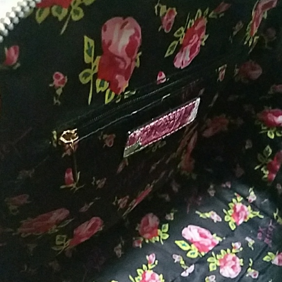 💥🎉BNWT🎉💥  💖Betsey Johnson💖 👜Handbag/Purse👜 - Picture 4 of 7